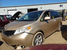 Z19556 '12 SIENNA LE GOLD AT 3.5 2WD